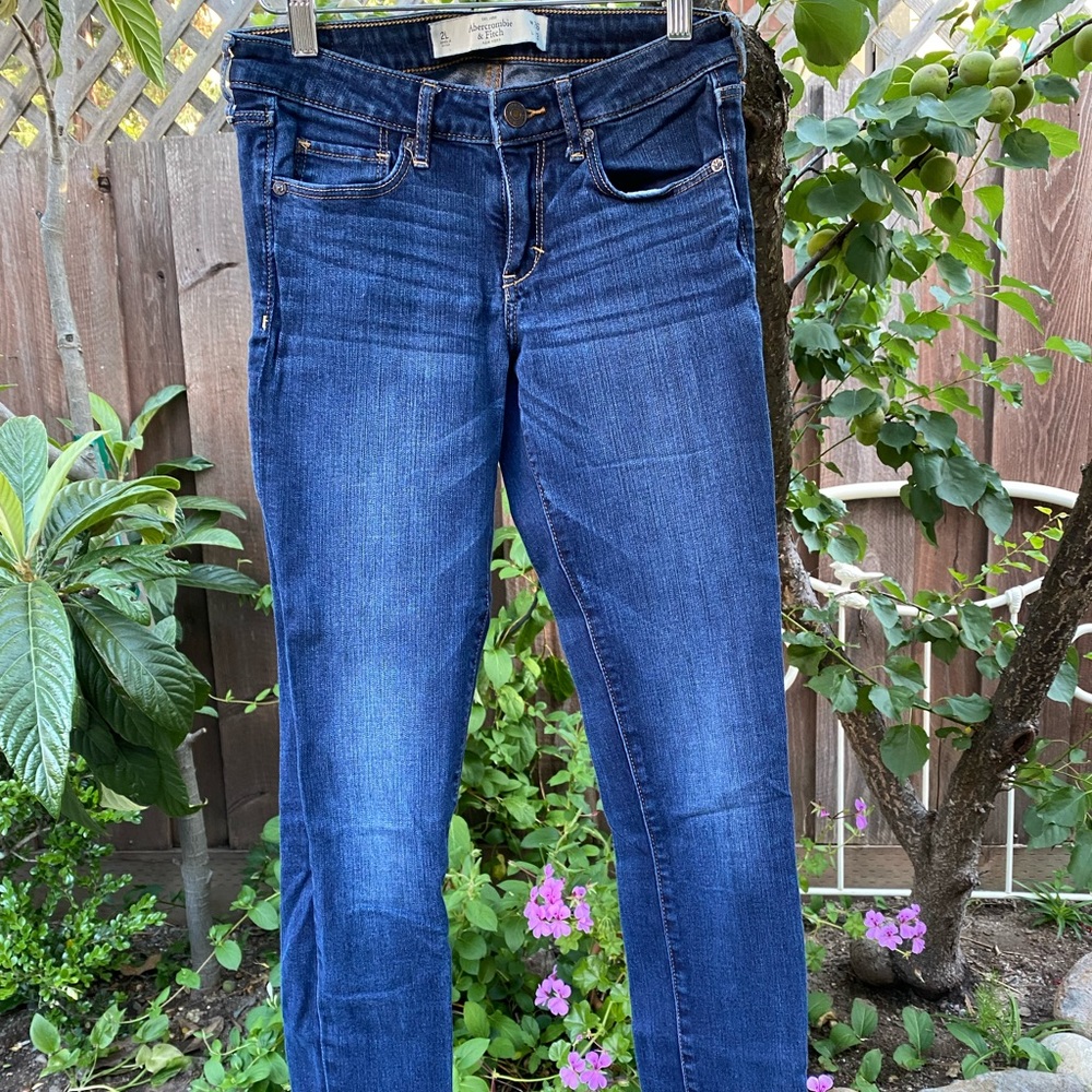 Abercrombie skinny jeans size 4L